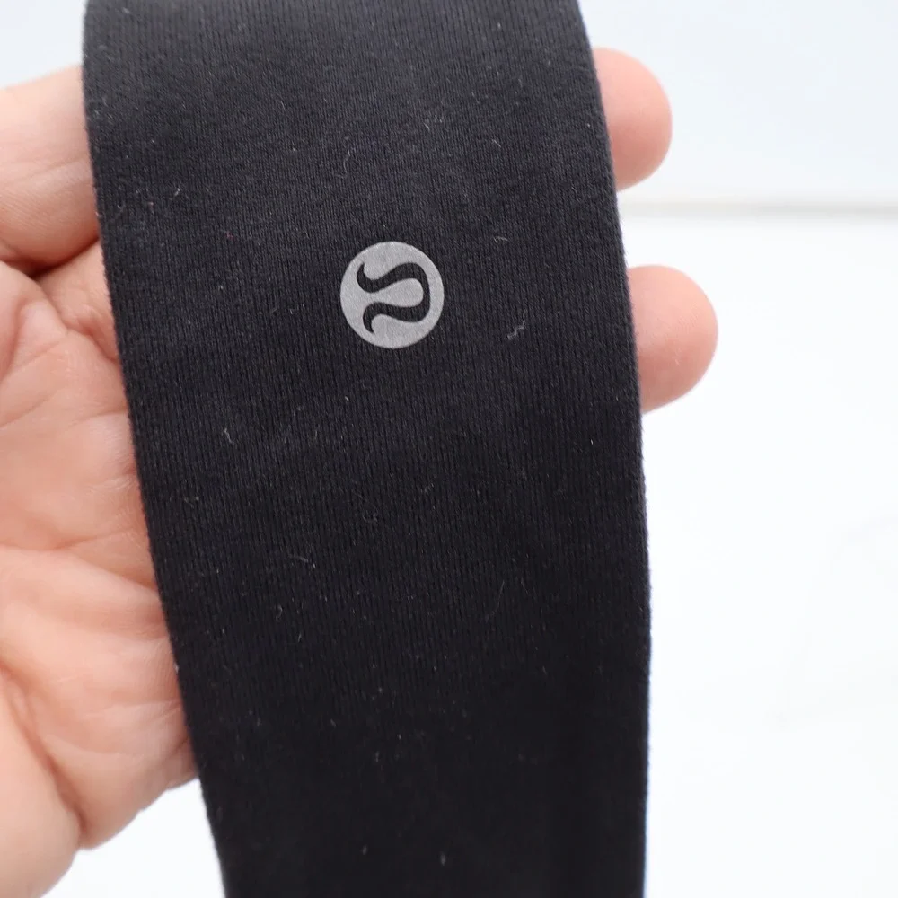 Lululemon Headband Women O/S Fly Away Tamer Black Silicone Grip Good